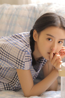 娇妻玩4p被3个男子伺候91